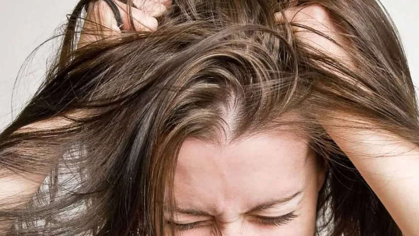 Môi trường và lối sống: Yếu tố quyết định số lần gội đầu mỗi tuần